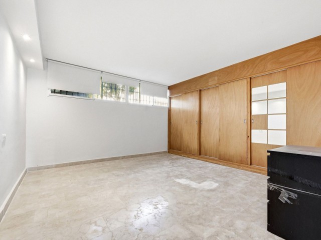 4 Bedrooms Townhouse in Nueva Andalucía