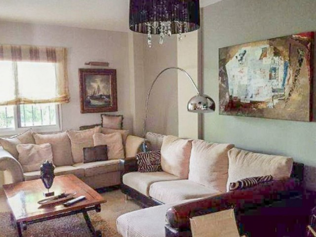 4 Bedrooms Townhouse in Nueva Andalucía