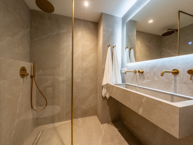 4 Bedrooms Townhouse in Nueva Andalucía