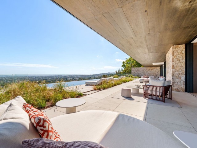 8 Bedrooms Villa in Benahavís