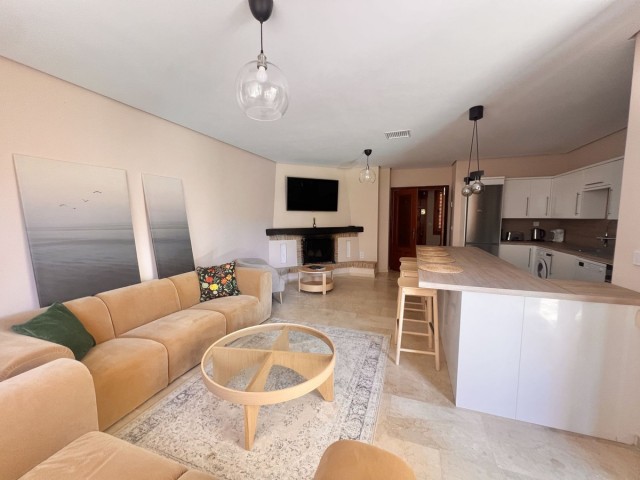 3 Bedrooms Apartment in Nueva Andalucía
