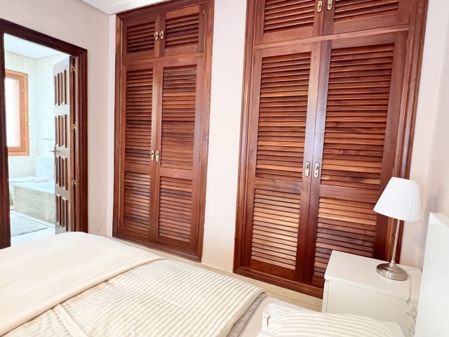 3 Bedrooms Apartment in Nueva Andalucía