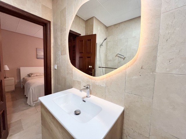 3 Bedrooms Apartment in Nueva Andalucía