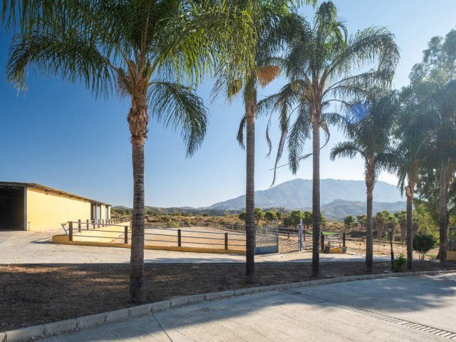 6 Bedrooms Villa in Mijas Costa