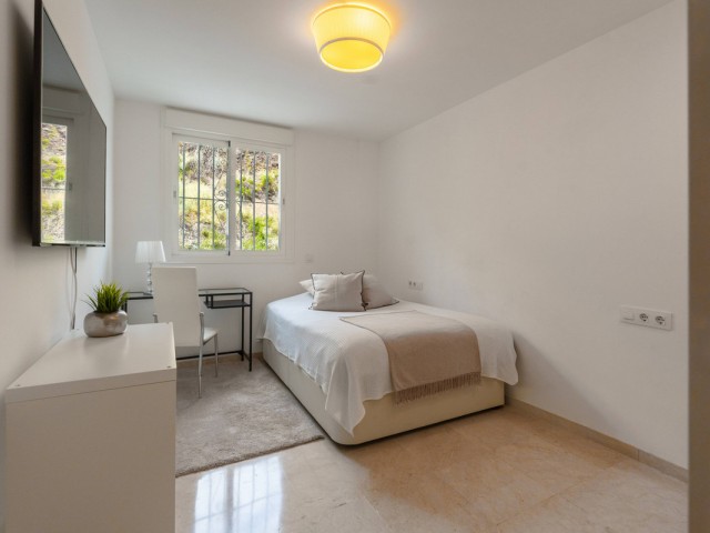 4 Bedrooms Apartment in Nueva Andalucía