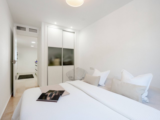 4 Bedrooms Apartment in Nueva Andalucía