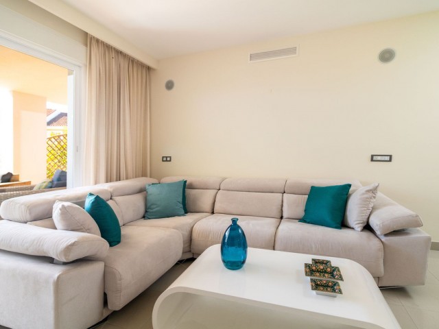 Apartamento con 2 Dormitorios  en El Paraiso