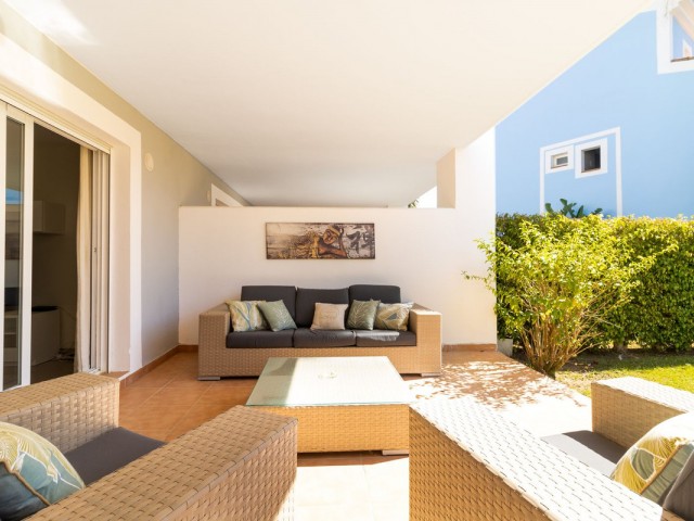 Apartamento con 2 Dormitorios  en El Paraiso