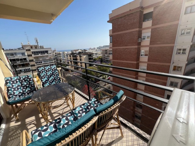 Apartamento con 2 Dormitorios  en Marbella