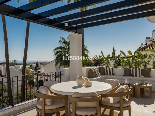 3 Bedrooms Apartment in Nueva Andalucía