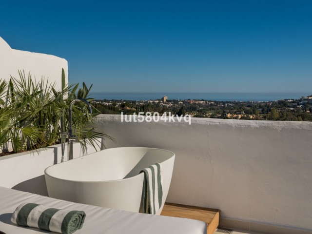 3 Bedrooms Apartment in Nueva Andalucía