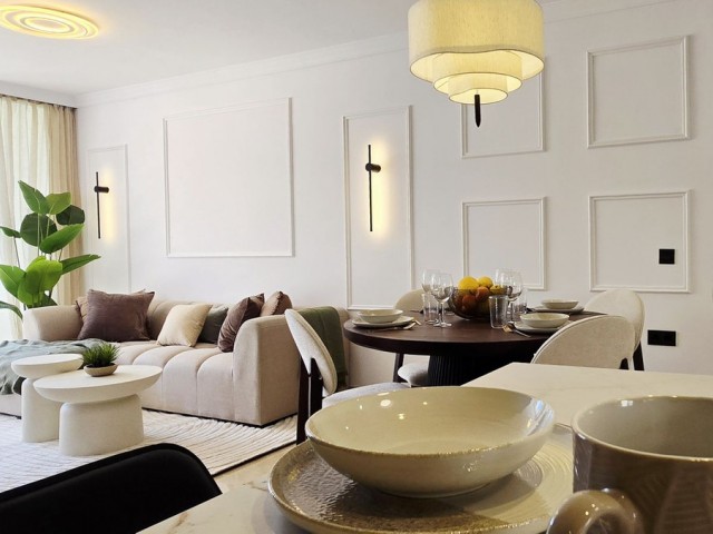 Apartment, La Quinta, R5348851