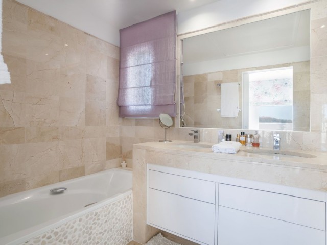 Penthouse in Nueva Andalucía