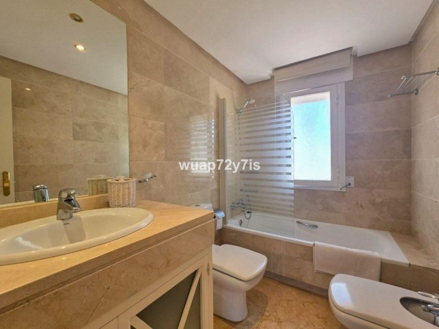 Penthouse in Nueva Andalucía