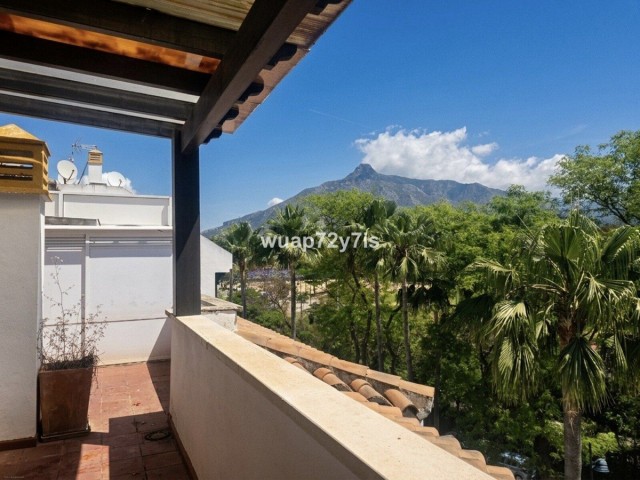 Penthouse in Nueva Andalucía