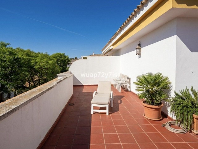 Penthouse in Nueva Andalucía