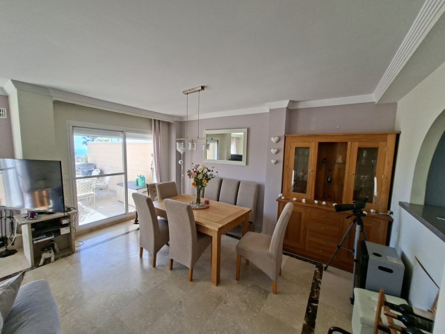 Maison mitoyenne avec 3 Chambres  à La Duquesa