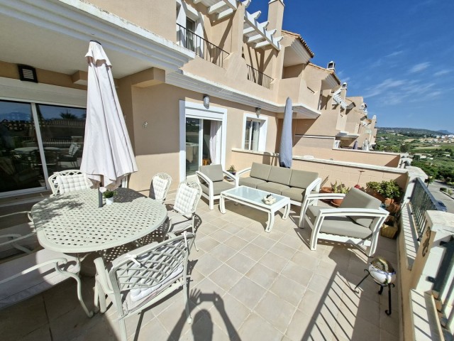 Maison mitoyenne avec 3 Chambres  à La Duquesa