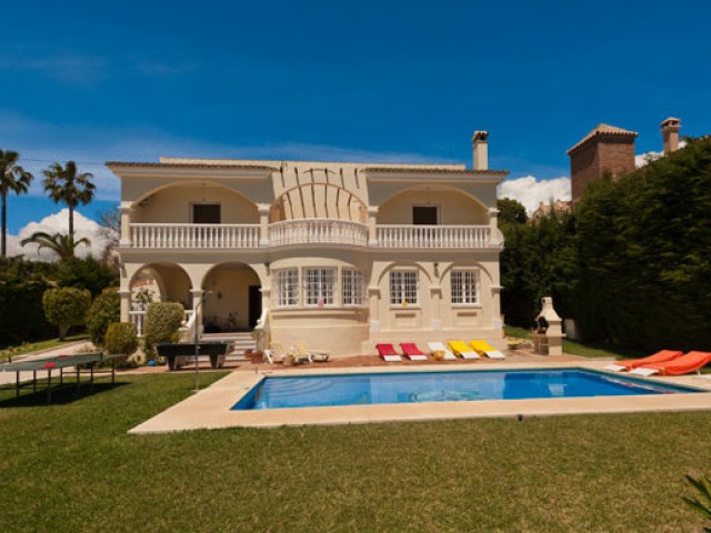5 Makuuhuoneen Huvila Mijas Golf