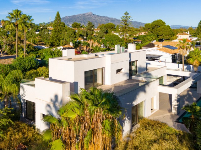 Villa, Guadalmina Baja