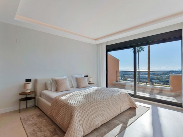 3 Bedrooms Apartment in Nueva Andalucía