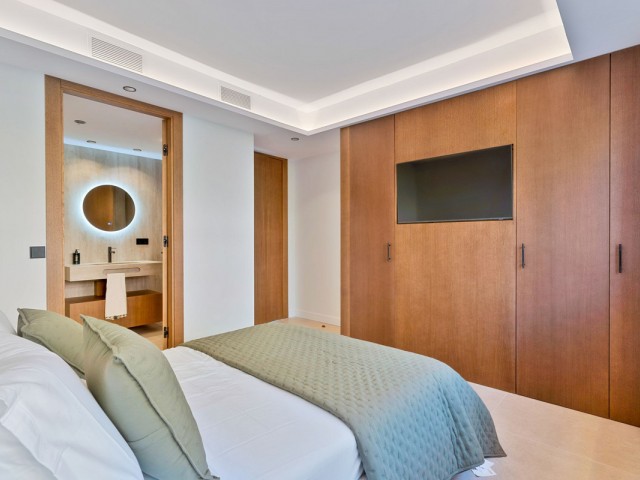 3 Bedrooms Apartment in Nueva Andalucía