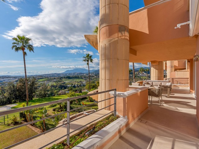 3 Bedrooms Apartment in Nueva Andalucía