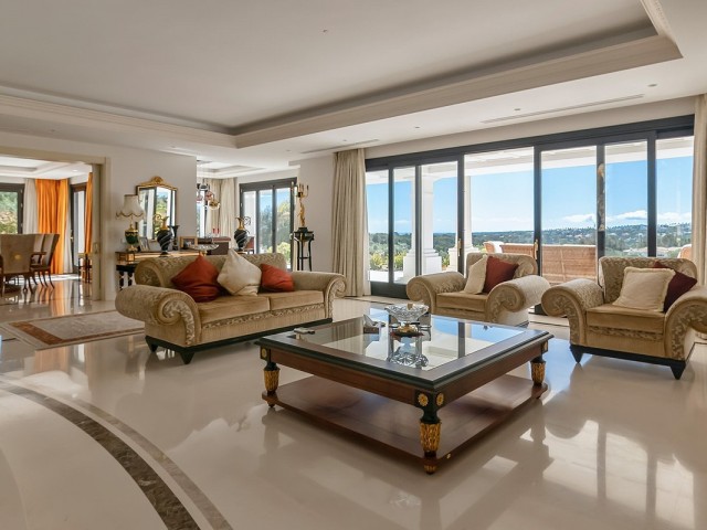 5 Bedrooms Villa in Sotogrande