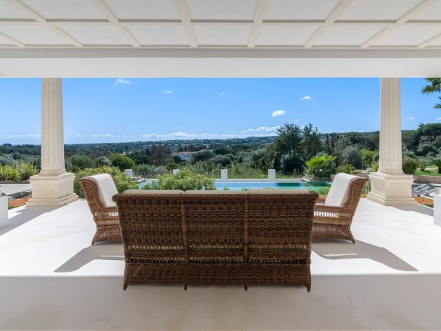 5 Bedrooms Villa in Sotogrande