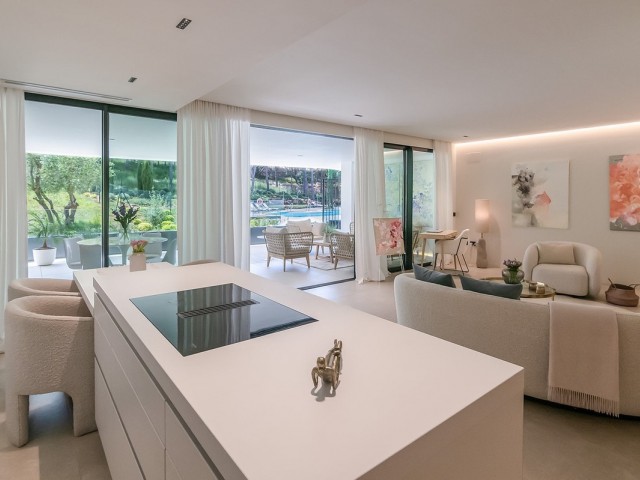 2 Bedrooms Apartment in Sotogrande