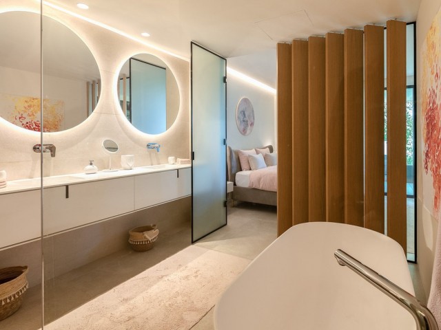 2 Bedrooms Apartment in Sotogrande
