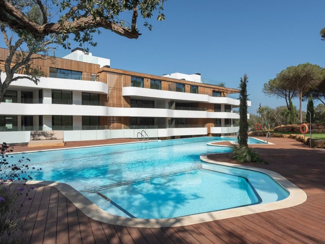 2 Bedrooms Apartment in Sotogrande