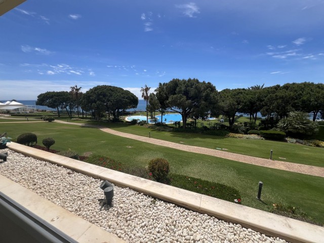 Apartamento con 3 Dormitorios  en Cabopino