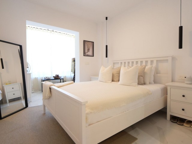 Apartamento con 3 Dormitorios  en Cabopino