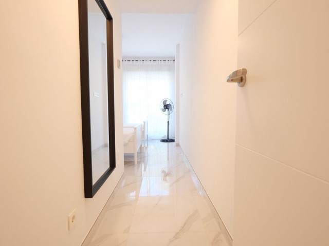 Apartamento con 3 Dormitorios  en Cabopino