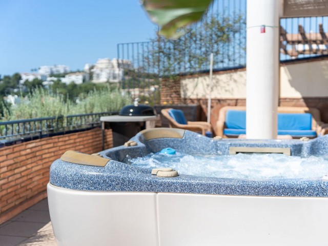 Ático con 3 Dormitorios  en Riviera del Sol