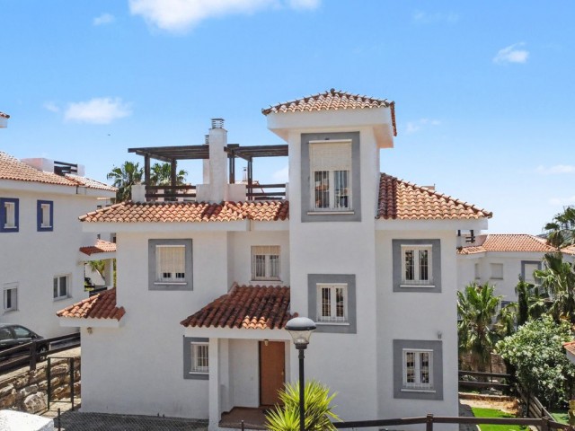 6 Bedrooms Villa in Manilva