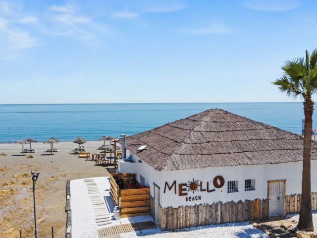 6 Bedrooms Villa in Manilva