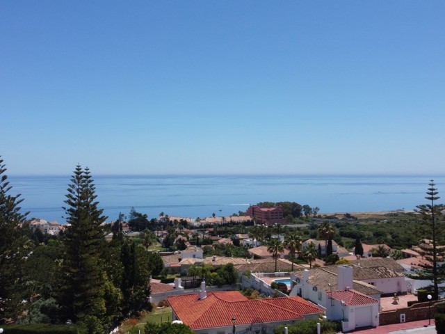 6 Bedrooms Villa in Manilva
