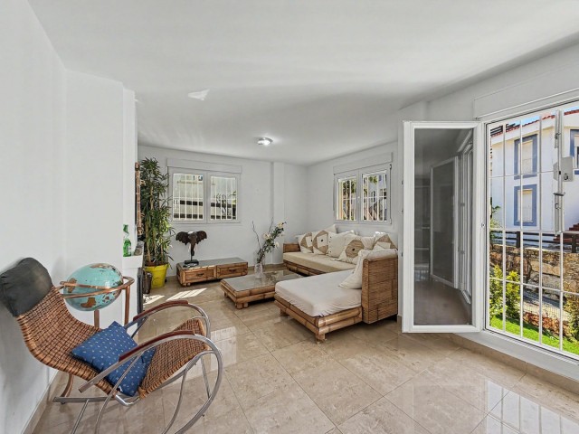 6 Bedrooms Villa in Manilva