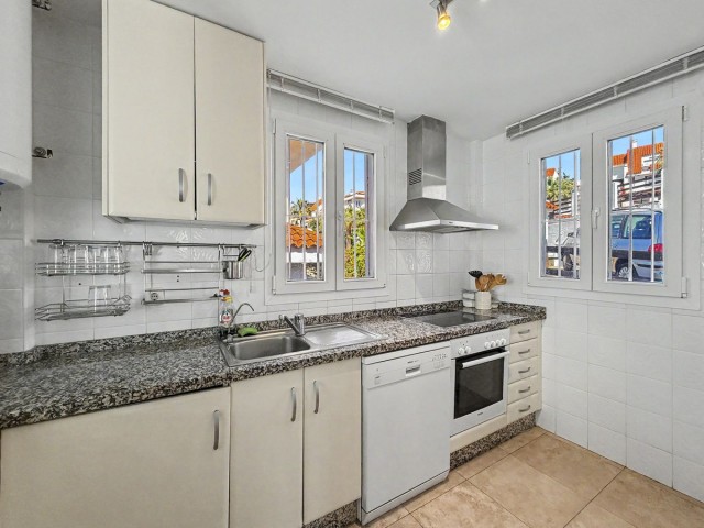 6 Bedrooms Villa in Manilva