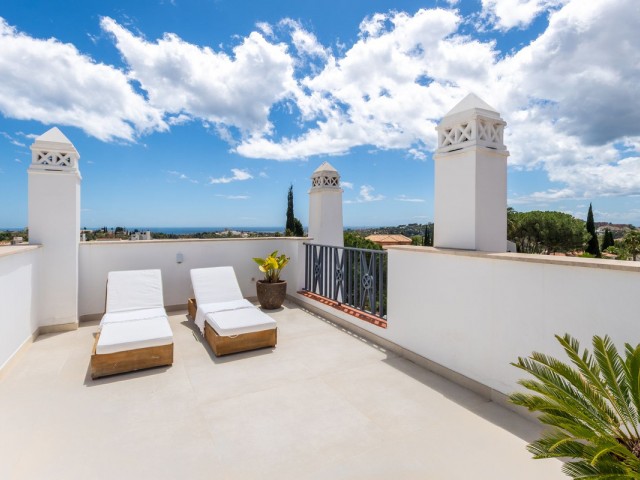 3 Bedrooms Apartment in Nueva Andalucía