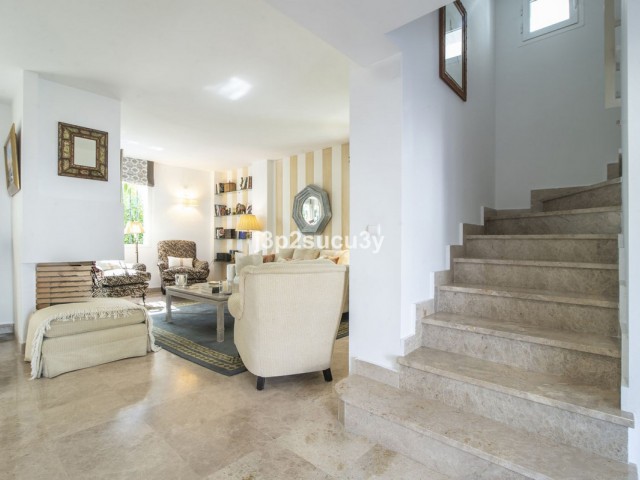 3 Bedrooms Townhouse in Nueva Andalucía