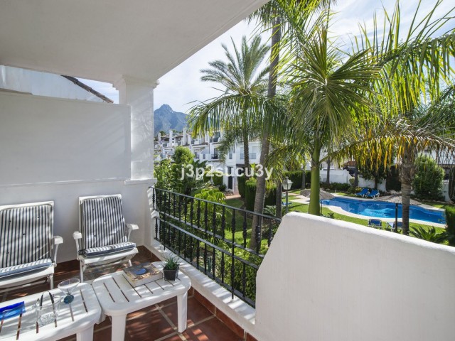 3 Bedrooms Townhouse in Nueva Andalucía