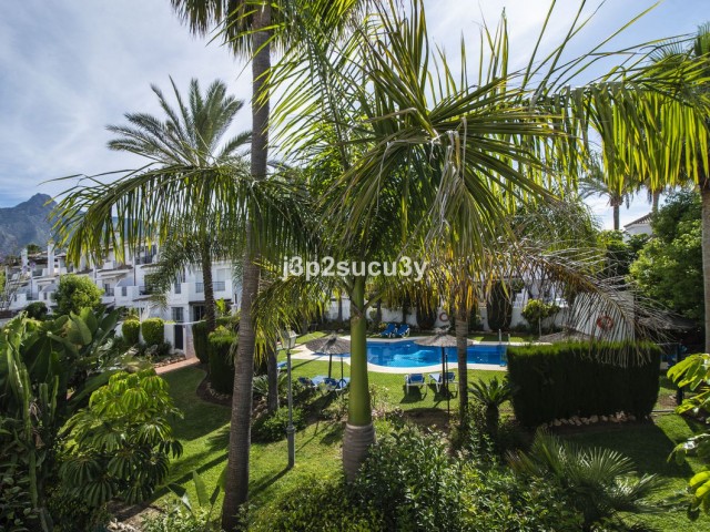 3 Bedrooms Townhouse in Nueva Andalucía