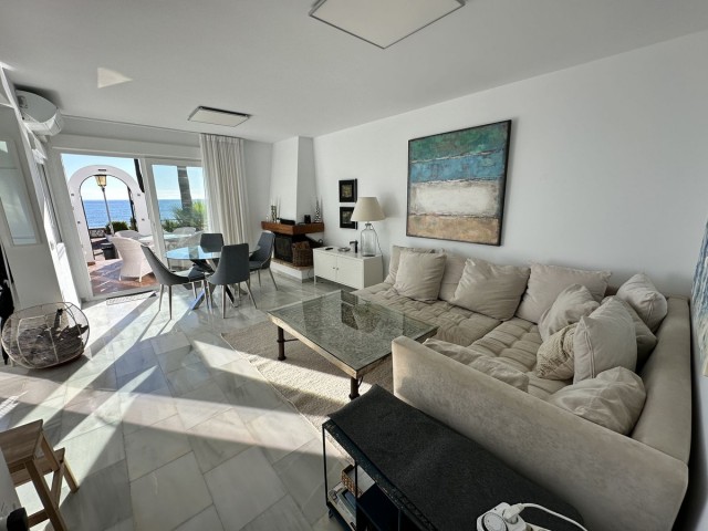 Maison mitoyenne avec 2 Chambres  à La Duquesa