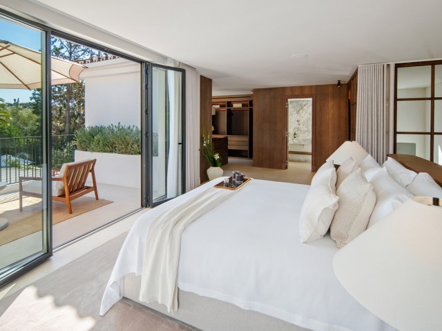 4 Bedrooms Villa in Nueva Andalucía