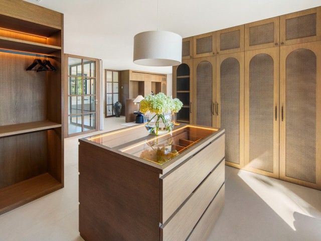 4 Bedrooms Villa in Nueva Andalucía