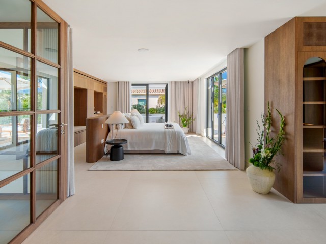 4 Bedrooms Villa in Nueva Andalucía