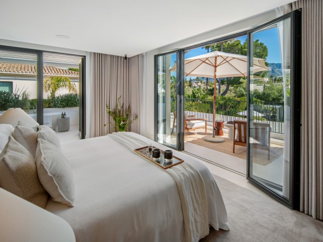 4 Bedrooms Villa in Nueva Andalucía